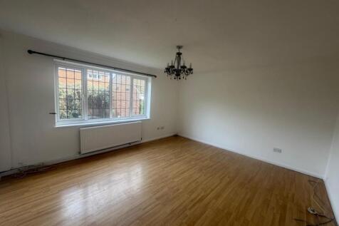 Brocksparkwood, Brentwood photo 2