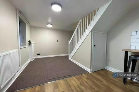 Tithebarn Street, Caernarfon, LL55 photo 4