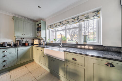 1381989-12-691b6f...