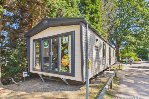 Abi Beverley 2026 Exterior Coghurst Hall Holiday P