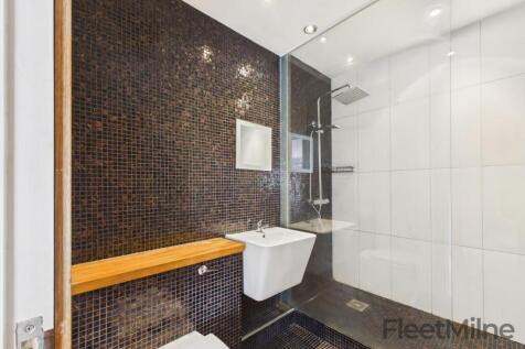 Ensuite bathroom