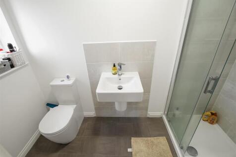 En-Suite Shower Room/WC