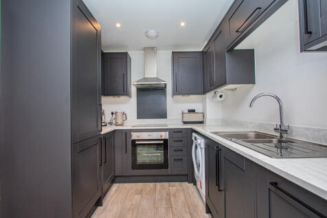 Kitchen/Breakfast...