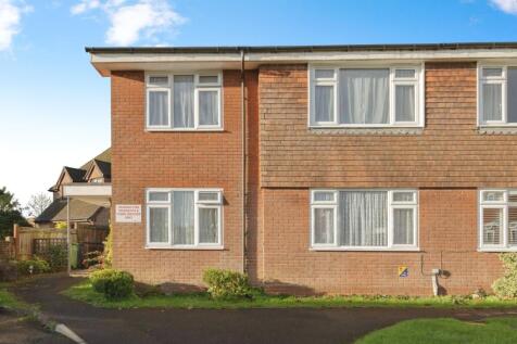 Waterlooville, PO8 - property photo