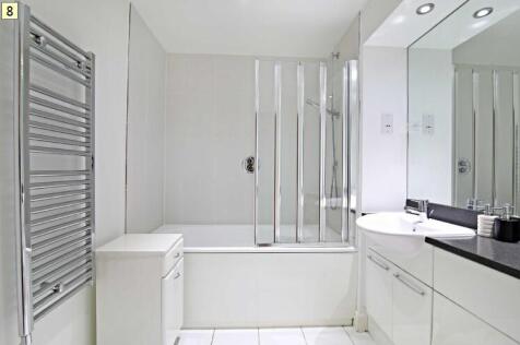 51 Adriatic Bathroom