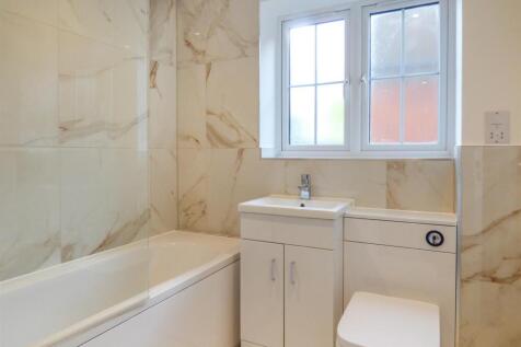 171 Hullbridge Road, South Woodham Ferrers, Chelmsford photo 5