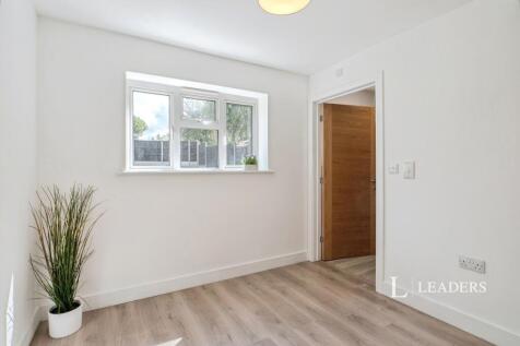 The Meadows, Shepshed, Loughborough, LE12 photo 4