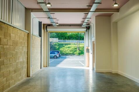 Distribution Warehouse to rent Image 11