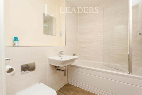 Main bathroom