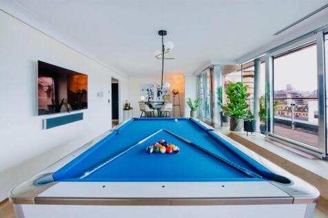 5 bed, 4 bath Apartment in Manchester - Photo 5