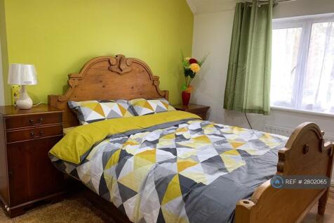 £700 Room