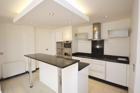 Southbourne Close to Beach photo 3