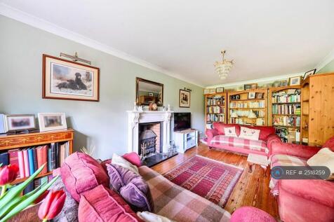 The Close, Blandford Forum, DT11 photo 2
