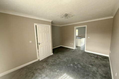 Easter Wood Close, Bransholme, Hull, North Humberside, HU7 photo 4