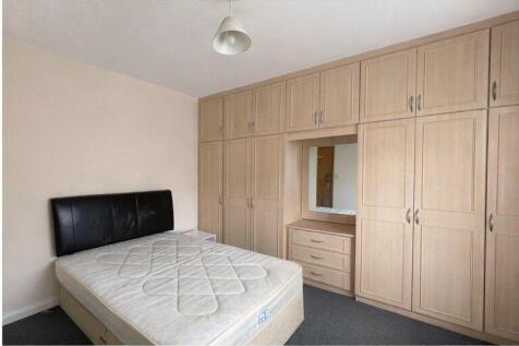 Bedroom/ Lounge