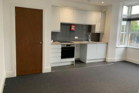 Flat 1 The Beeches, 163 Highstreet, Hanham, Bristol photo 4
