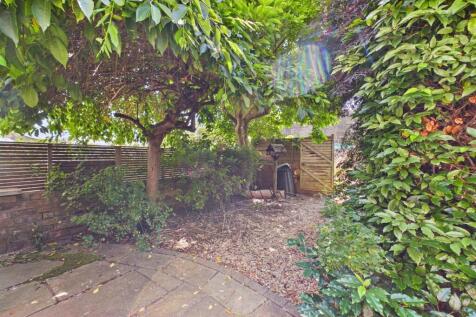 15 - Terraced House for Auction, Douglas Road, Hor