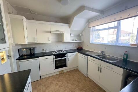 Room 4, Keynes Road, CB5 photo 4