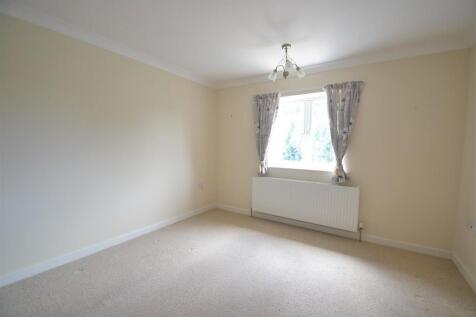 Ferndown, Dorset photo 5