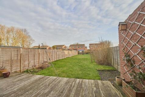 bradgate rd bw  1.jpg