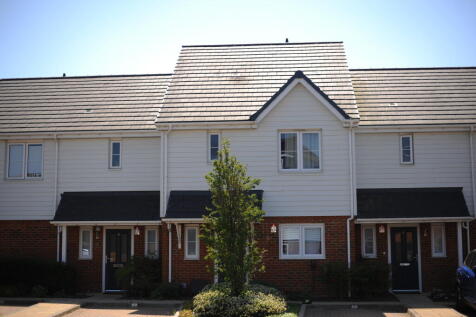 Three Bedroom Semi - Detached House (Perfect For 