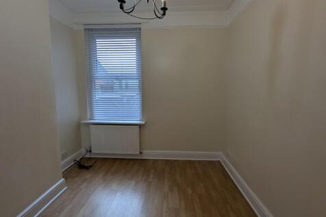 PXL_20251003_1105...