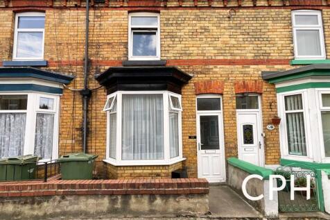 Scarborough, YO12 - property photo