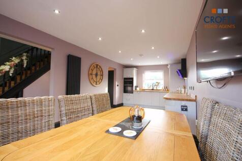 Kitchen-diner view 2