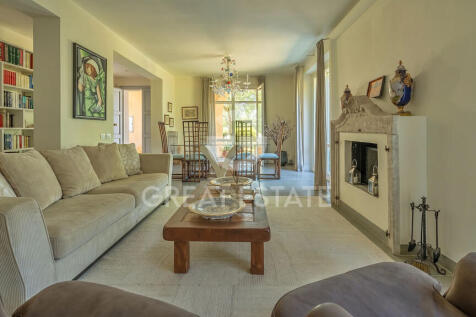 Interno