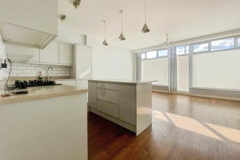 Maidstone Road Sidcup DA14 photo 3