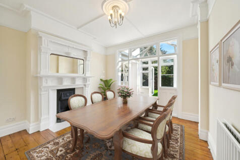 Virtually staged - Reception