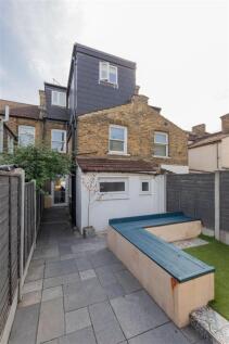 Cann Hall Road, E11