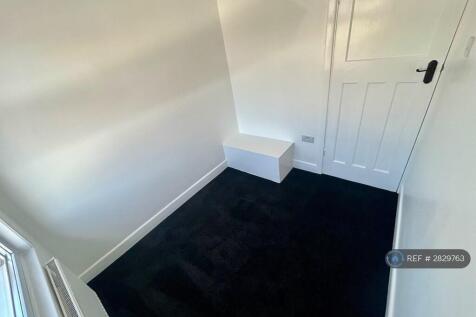Small Bedroom 