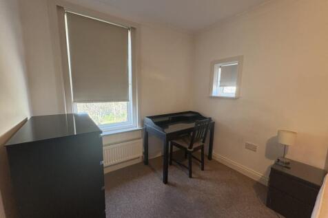 Room 6 163 Bournemouth Road Parkstone, Poole, Dorset photo 3