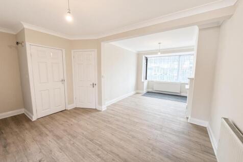 Broadlands Avenue, Enfield photo 4