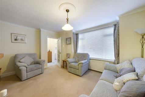 Lynton Gardens, Arnold, Nottingham, Nottinghamshire, NG5 photo 3