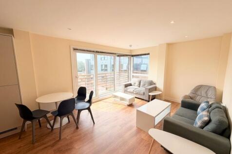 Living &amp; Kitchen Room