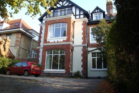 4Queens Road