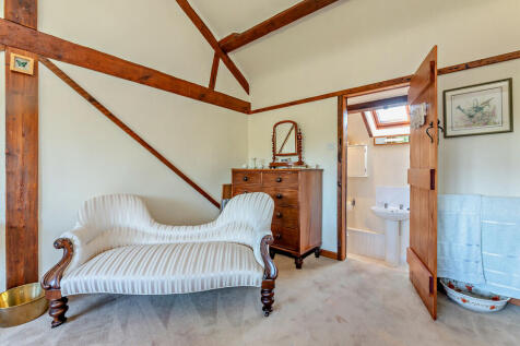 8622708-interior1...