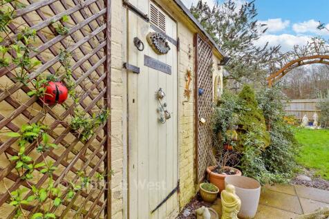 External Lifestyle Photograph