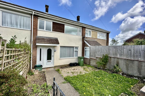3 Bedroom terrace house