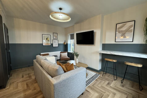 2 bed flat to rent Newbury Rd, London BR2
