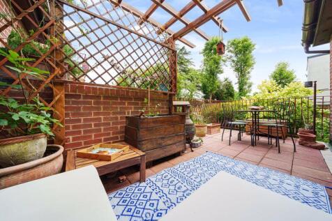 Private outdoor terrace shot 1