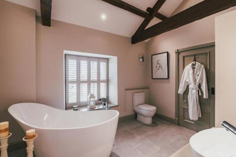 Jack-and-Jill Bathroom