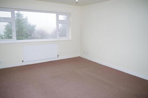 Shay Court, Heaton, BRADFORD photo 3