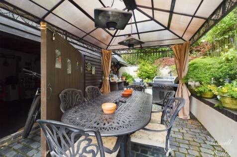 CAM02127G0-PR0167-STILL017