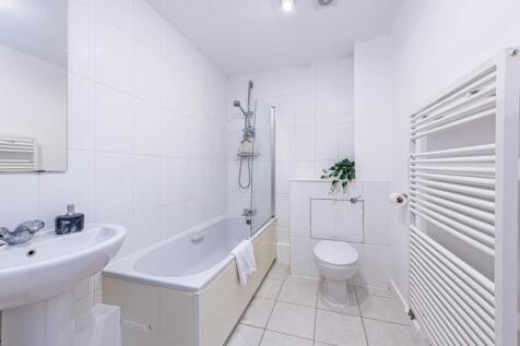11 Thursfield Court, New Crane Street, Chester photo 4