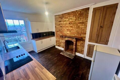 Kitchen 2.jpg