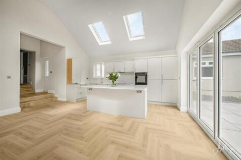 Open Plan Kitchen/Breakfast Room