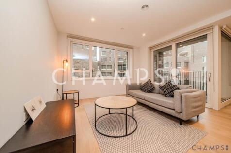 Luxury 1-Bedroom Apartment with Large Balcony | E
